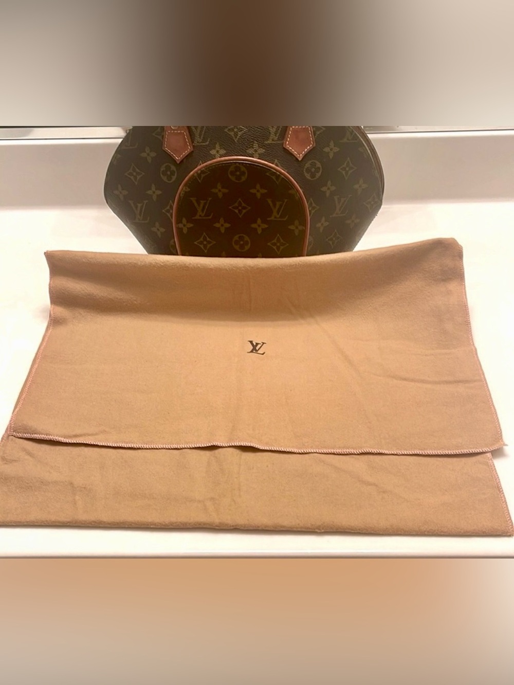 Authentic LARGE Louis Vuitton DUSTBAG, 18x13.78 INCHES; (This is for 1 Dustbag)
